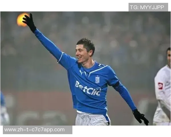 从绿茵少年到巨星巅峰细数足球球星励志成长之路 从绿茵少年到巨星巅峰细数足球球星励志成长之路